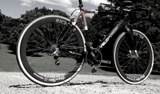 A pair of Café Roubaix Arenburgs, with the original "Richter" branding.
